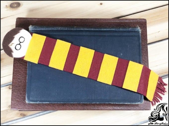 https://up.rozbano.com/view/3379264/Making%20a%20Harry%20Potter%20bookmark.jpg