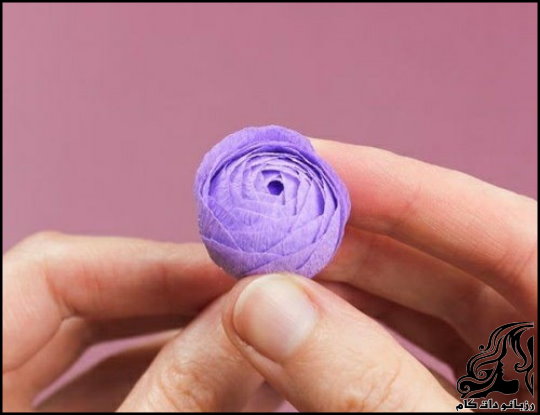 https://up.rozbano.com/view/3525095/Tutorial%20on%20how%20to%20make%20a%20ball%20rose%20with%20paper-10.jpg