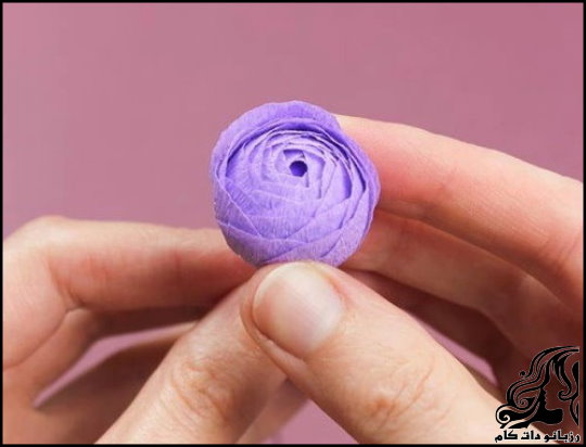 https://up.rozbano.com/view/3525097/Tutorial%20on%20how%20to%20make%20a%20ball%20rose%20with%20paper-12.jpg