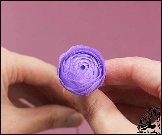 https://up.rozbano.com/view/3525098/Tutorial%20on%20how%20to%20make%20a%20ball%20rose%20with%20paper-13.jpg