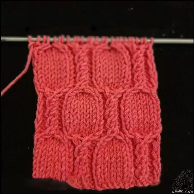 https://up.rozbano.com/view/3725660/crochet%20Double%20screw%20spring%20tutorial.webp