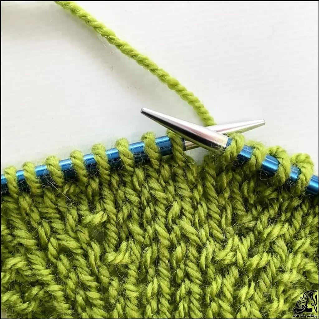 https://up.rozbano.com/view/3842580/crochet%20Simple%20and%20double%20sorge%20tutorial.webp